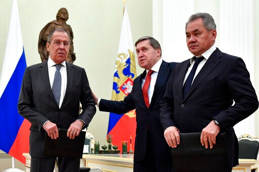 Russia Demands US, NATO Response Next Week on Ukraine