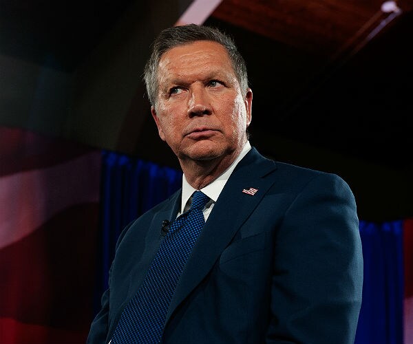 Kasich Calls Cruz a 'Smear Artist' After Attack Ad Released