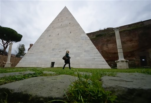 2,000-year-old Rome Pyramid Getting Spotlighted