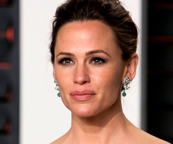 Jennifer Garner in 'Camping,' an HBO Comedy Series by Lena Dunham