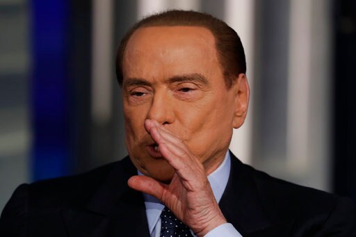 Italy Ex-leader Berlusconi Backs Deneuve on Male Courtship