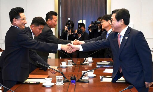 2 Koreas Agree to March Together at Asian Games