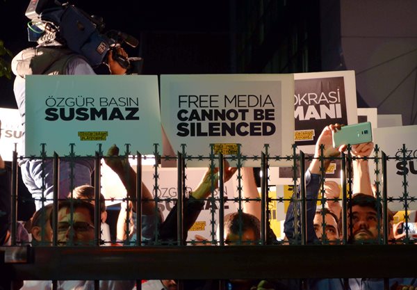 Turkey Turns Up Heat on Journalists