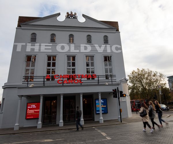 London's Old Vic Theater Receives 20 Allegations Against Spacey