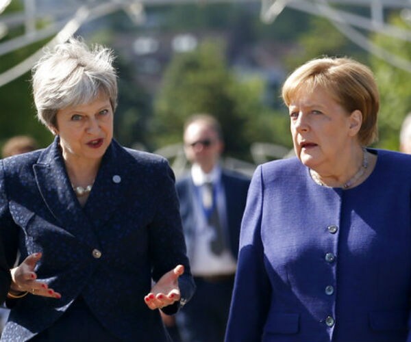 UK's May Agrees With France, Germany on Keeping Iran Nuclear Deal