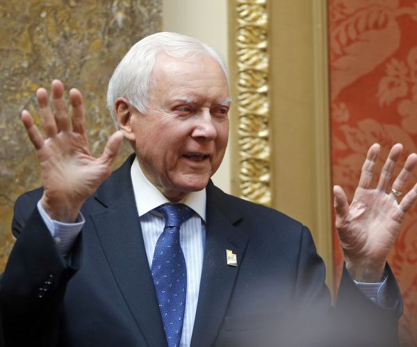 Retiring Sen. Hatch Bids Farewell to Utah Republicans