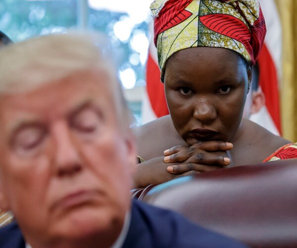 Trump Meets Chinese Uighur, Other Religious Persecution Victims at White House