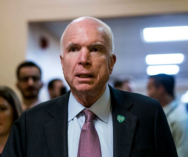 McCain Joins Democrats to Regulate Online Political Ads 