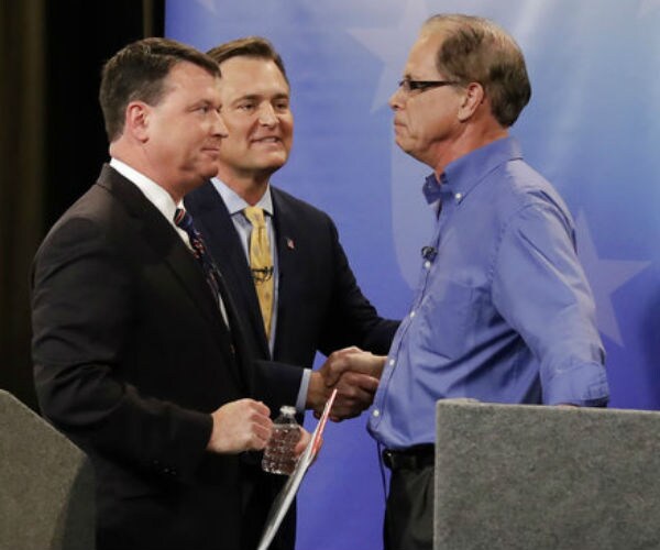 Indiana GOP Senate Hopefuls Rehash Lines of Attack at Debate