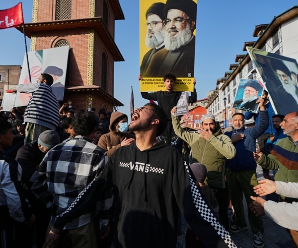 Nine Killed as Protests Break out in Pakistan, Iraq Over Khamenei's Death