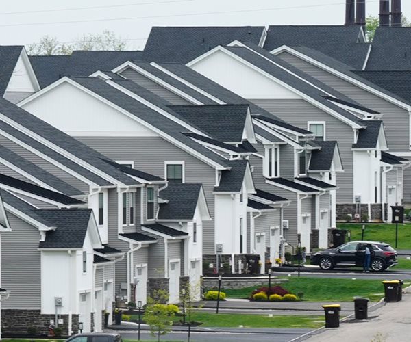 Single-Family Housing Starts, Permits Rise in July