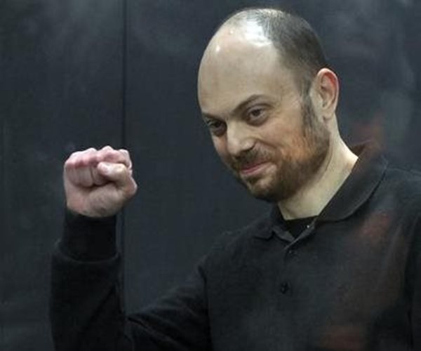 Jailed Russia Critic Kara-Murza Wins Pulitzer for Passionate Columns