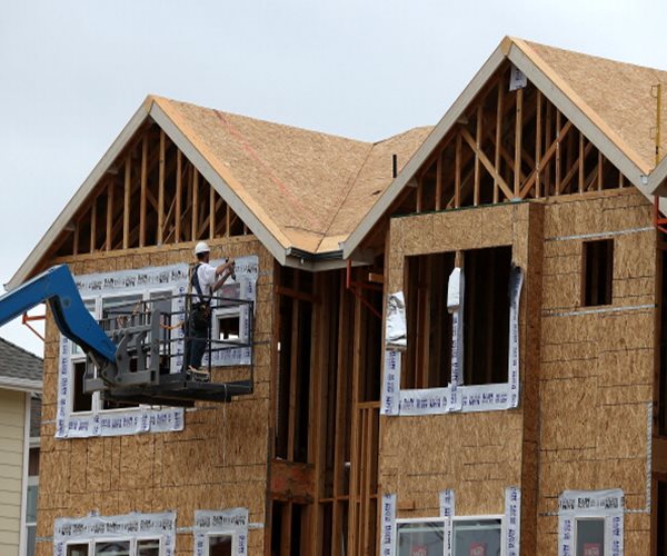 New Home Sales Fall Less Than Expected in August