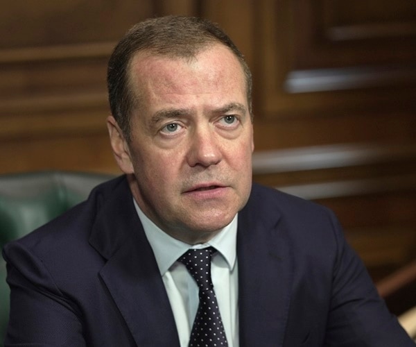 Russia Says Trump and Israel Are Plunging the Middle East into the Abyss with Iran Attack 