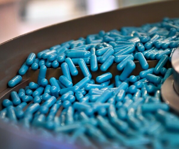 Florida Sues FDA for Allegedly Delaying Approval of Imported Canadian Drugs