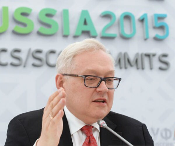 Prominent Russian Scoffs at New US Sanctions