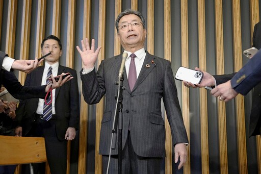 After Learning of Kishida Attack, Safety Chief Kept Eating