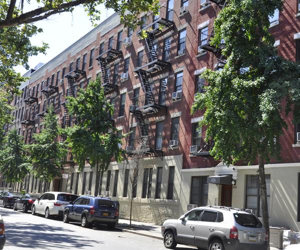 Manhattan Apartments Haven't Been This Cheap to Rent Since 2013