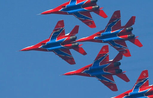 Russia Hands over Fighter Jets to Serbia