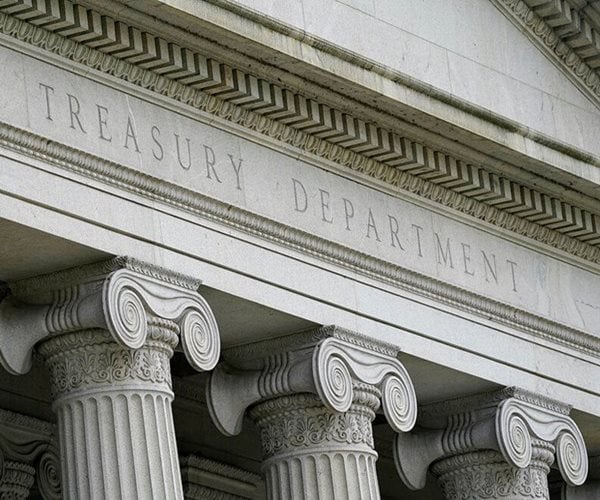 Global Bond Rout Deepens on Stagflation Fears