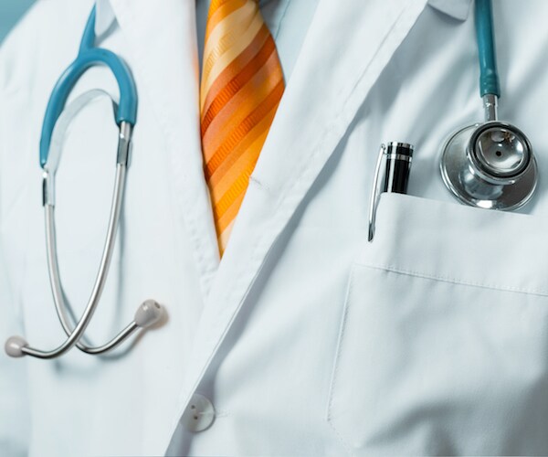 Gary Tigges Apologizes for Saying Women Physicians Don't Work as Hard