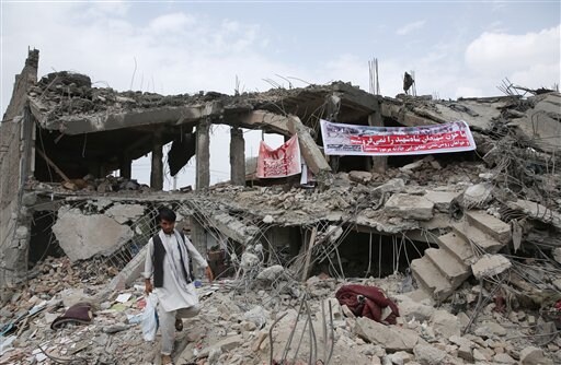 Afghan Officials in Pakistan to Discuss Peace Efforts