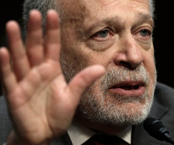 Robert Reich: CEOs Need to Stand Up to Trump