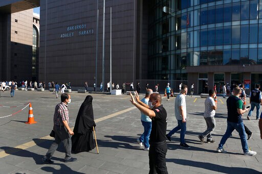 Turkey: Pilots on Trial over Ghosn Escape Released from Jail