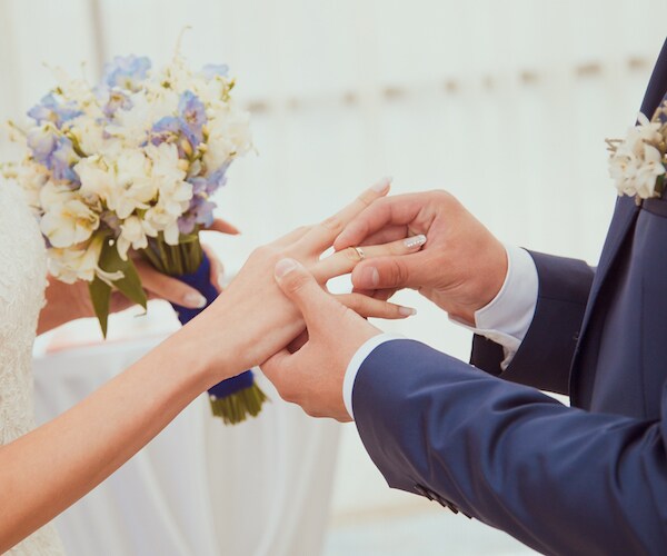 Woman Remarries Husband She Forgot After Accident