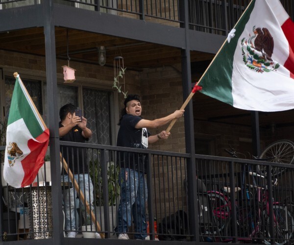 large midwestern city immigration protests reportedly directed at law enforcement 