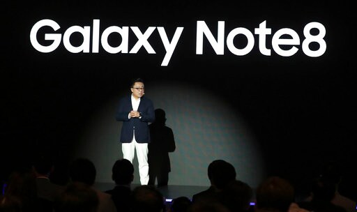 Samsung Eyes Foldable Smartphone, Voice-controlled Speaker