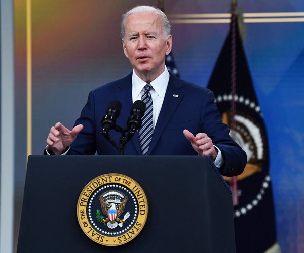 Biden: Putin May Be Self-Isolating, Removing Advisers