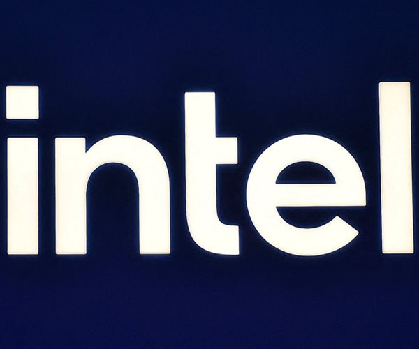 Intel Shares Jump on Strong Q2 Revenue Outlook