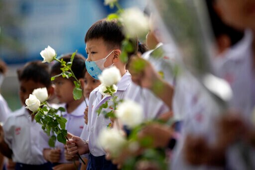 Thai Government Mourns Dead in Soldier's Shooting Rampage