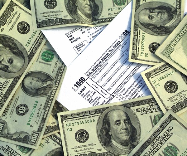 Tax Loopholes for Wall Street's Wealthiest Loom in House Bill