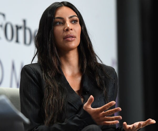 Kim Kardashian Meeting Trump to Press for Pardon of 62-Year-Old Woman