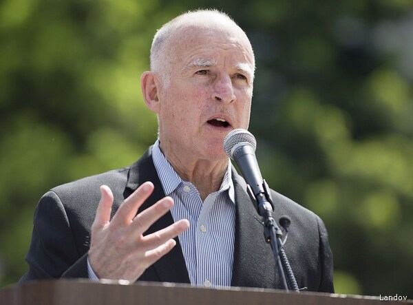 Jerry Brown: 2016 Democratic Nod Is Hillary's 'If She Wants'