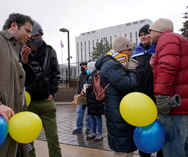 Protesting at Russian embassy