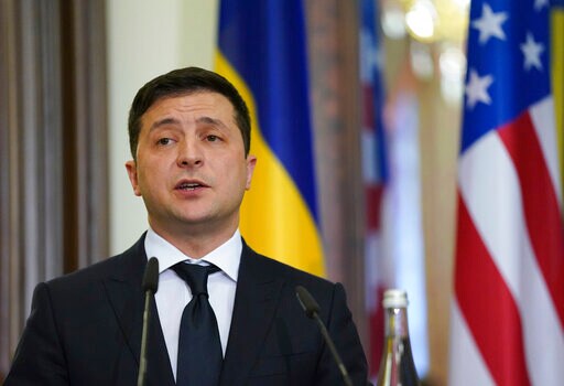 Ukrainian Leader Seeks More Independence, Fires Top Aide