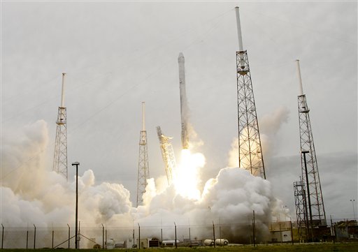 SpaceX Launches Supplies to Space Station