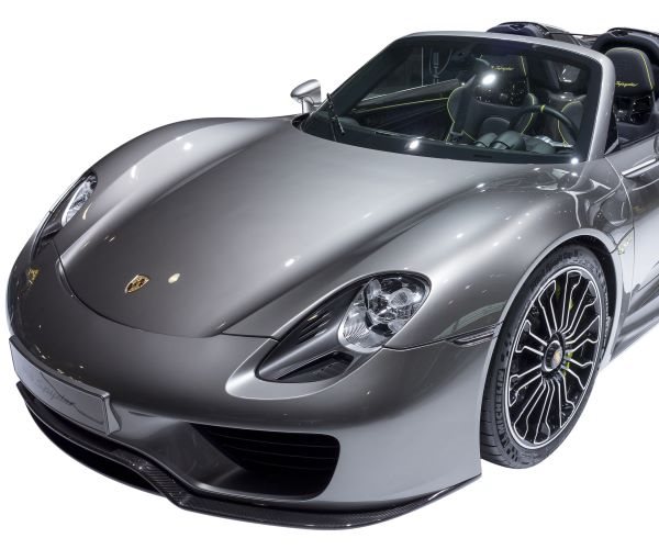 Porsche CFO 'Absolutely Confident' in a Strong 2023