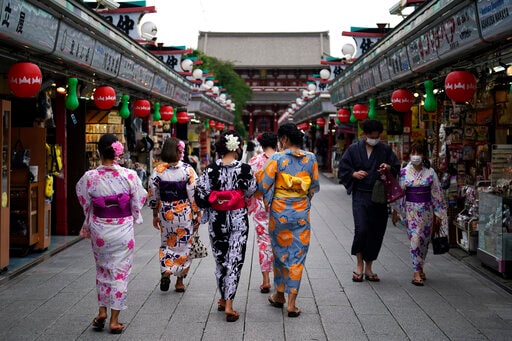 Japan to Resume Tourism in June; Only Packaged Tour for Now