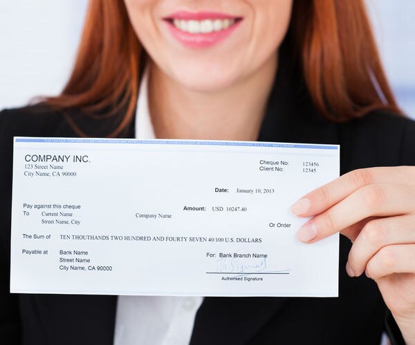 Do You Make Enough? Try Using New LinkedIn, Glassdoor Pay Tools