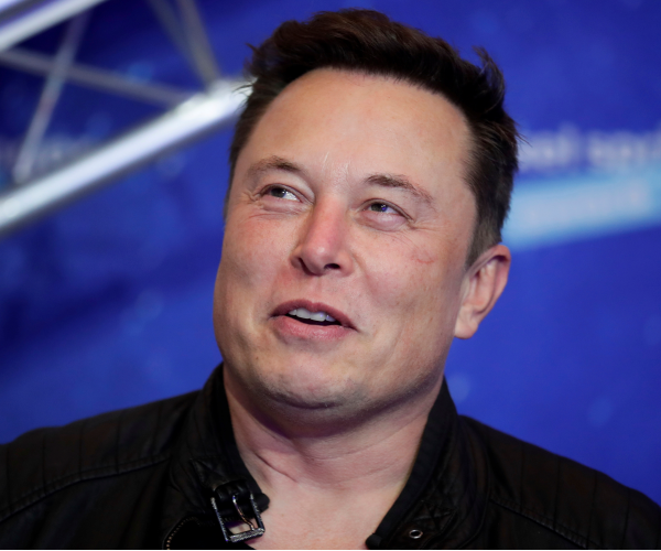 Musk Says he Won't Sell More Tesla Stock for 2 Years