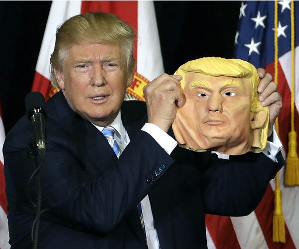 Trump Deviates from Speech to Praise 'Beautiful' Mask