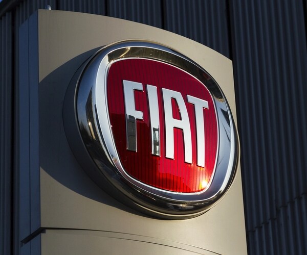 Fiat Chrysler Shares Drop as CEO Exit Creates Uncertainty