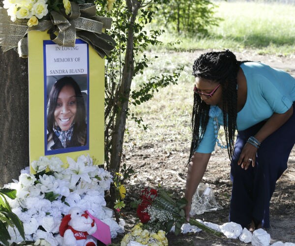 Sandra Bland's Family Gets $1.9 Million for Wrongful Death