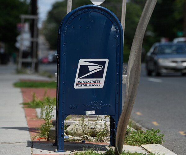 a blue mailbox in washington dc 