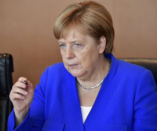 Merkel: 'Good for All' That Trump, Putin Plan to Meet Again