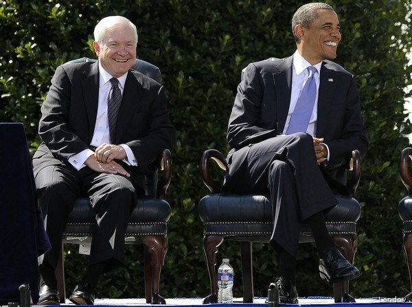 Gates Shatters Image of Calmness in Faulting Obama War Approach